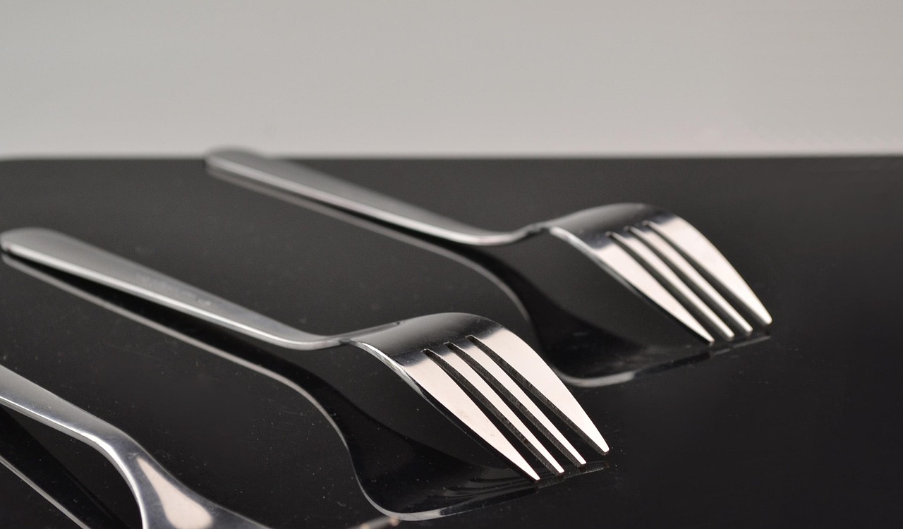 entdecken sie die vielseitigen und hochwertigen messer für jeden bedarf. von küchenmessern über taschenmesser bis hin zu spezialwerkzeugen – finden sie das perfekte messer für ihren einsatzbereich.
