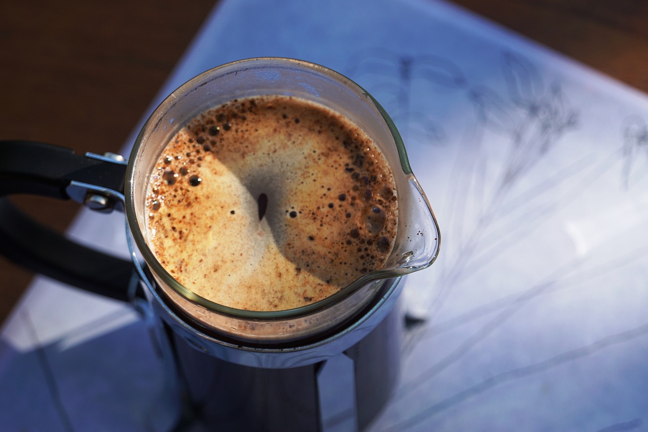 entdecken sie alles über die french press – die klassische kaffeepresse für vollmundigen, aromatischen kaffee. tipps zur anwendung, reinigung und die besten modelle im vergleich.